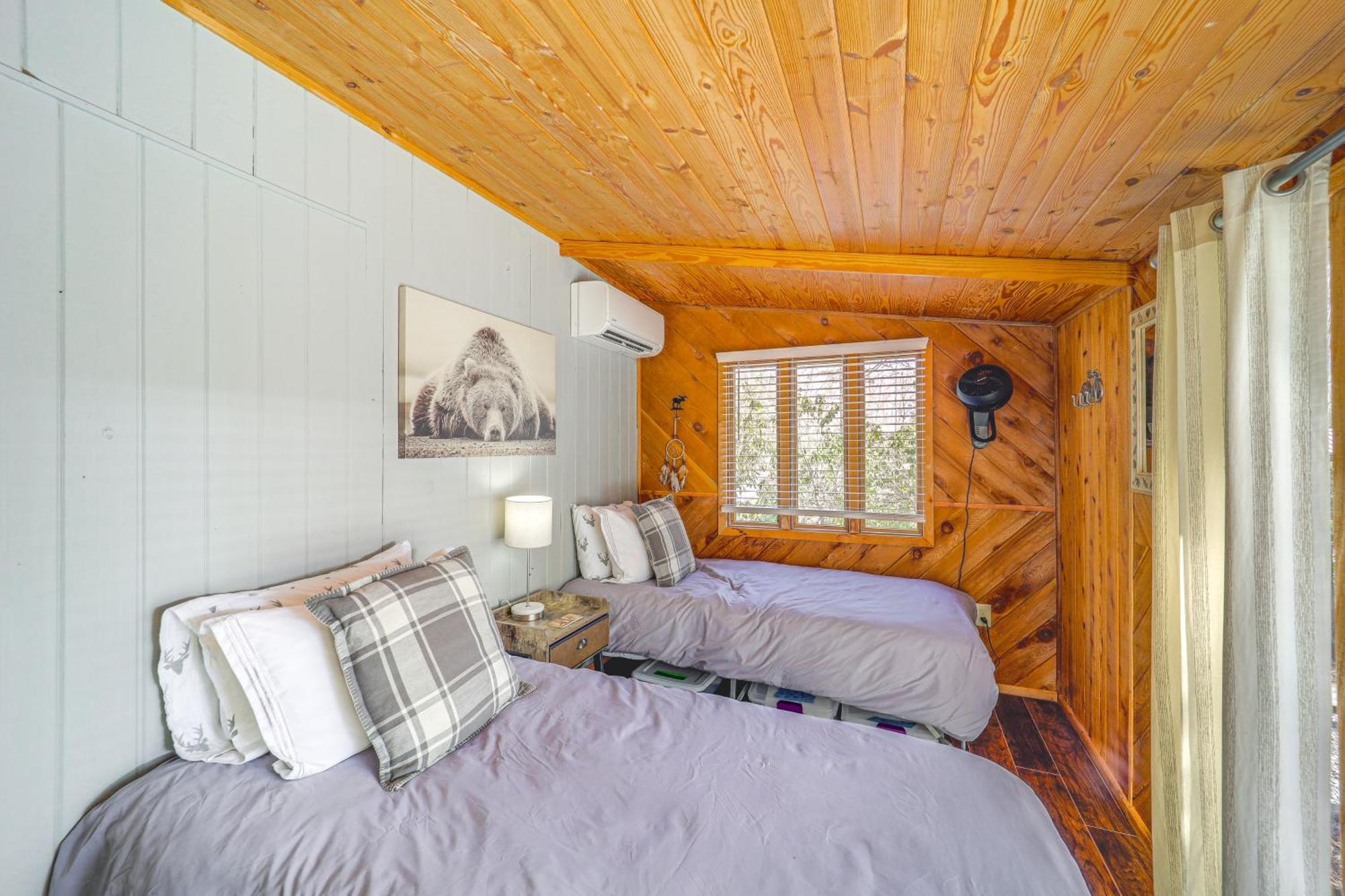 Rustic Newland Cabin With Deck By Lake And Trails! Zewnętrze zdjęcie